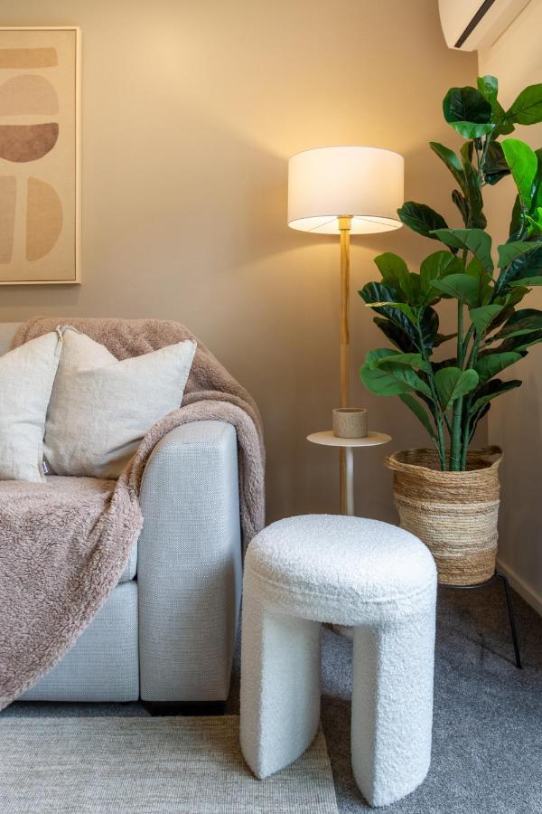 Gorgeous Getaway On Gloucester St- 1 Bed 1 Bath クライストチャーチ エクステリア 写真